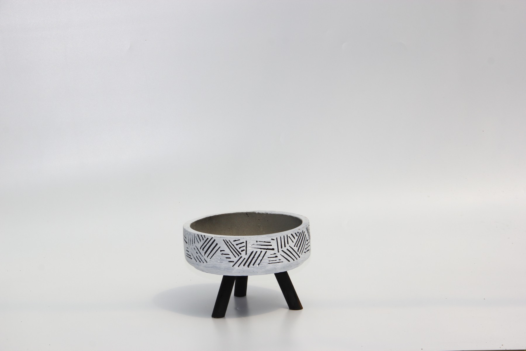 BONSAİ SAKSISI ARKAİK MOTİF AYAKLI - EL YAPIMI BEYAZ BETON SAKSI BONSAİ SAKSISI ARKAİK MOTİF AYAKLI - EL YAPIMI BEYAZ BETON SAKSI
