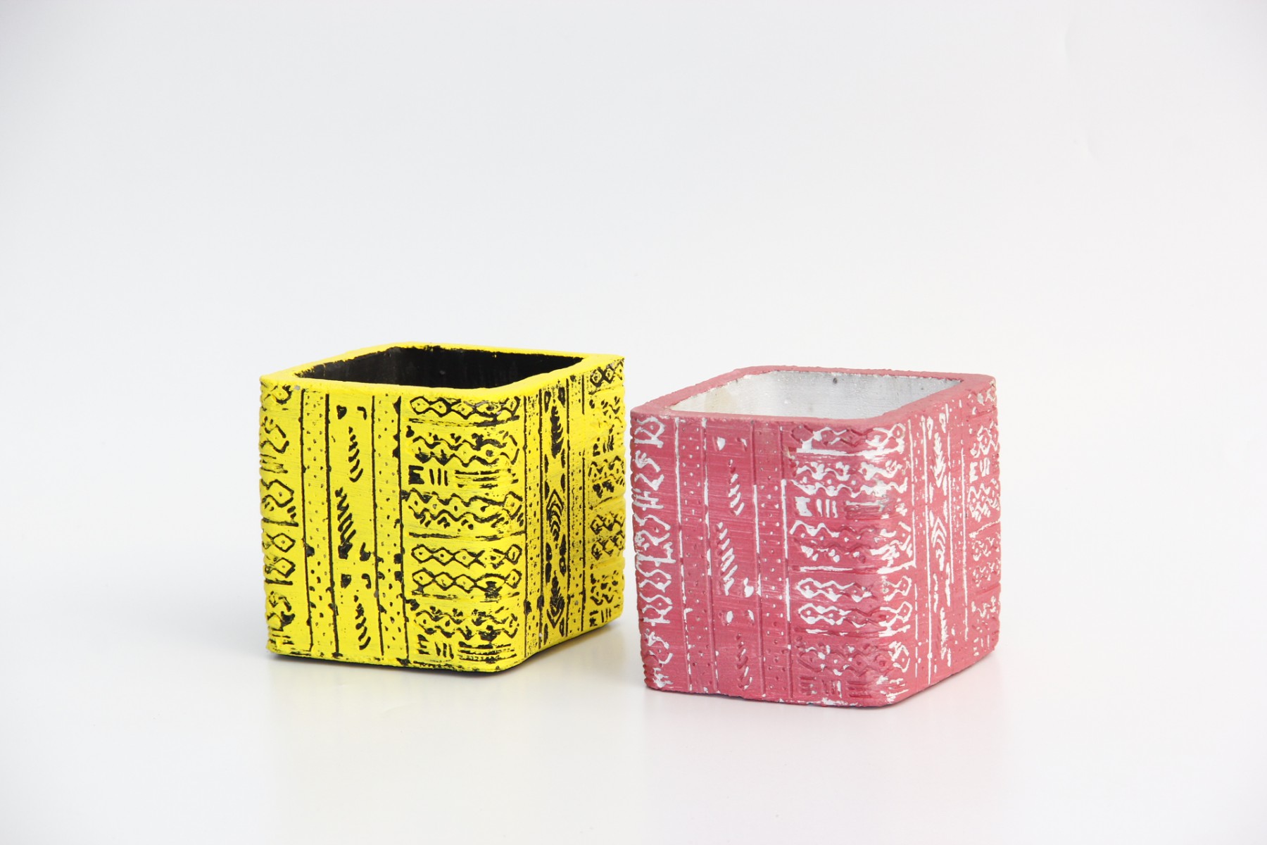 KAKTÜS SAKSI SETİ - 2 ADET EL YAPIMI ARKAİK SARI-PEMBE KAKTÜS SAKSI SETİ - 2 ADET EL YAPIMI ARKAİK SARI-PEMBE
