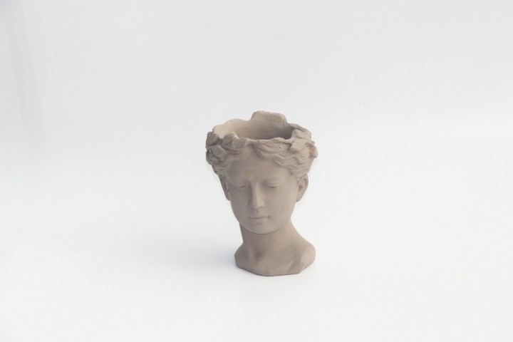 HELEN SAKSI - EL YAPIMI BEJ RENK